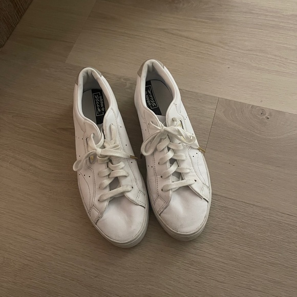 Adidas Skeek 72 Triple White Women Sneakers Sz 9 - Picture 6 of 9